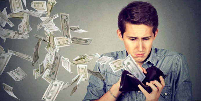 5 Habits that prevent you from becoming rich